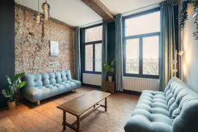 Charming Two-Bedroom River Side Apartment